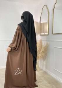 amira-abaya